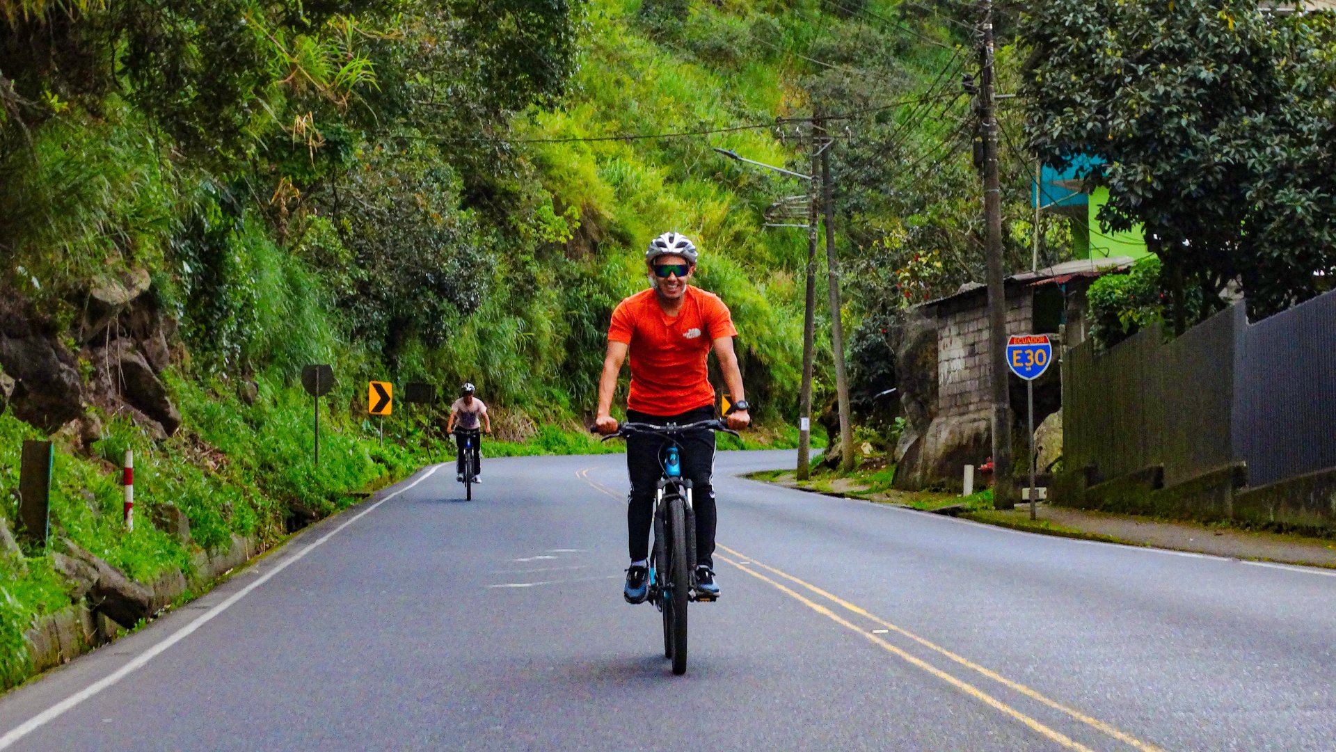  Foto Experiences and Activities in Ecuador