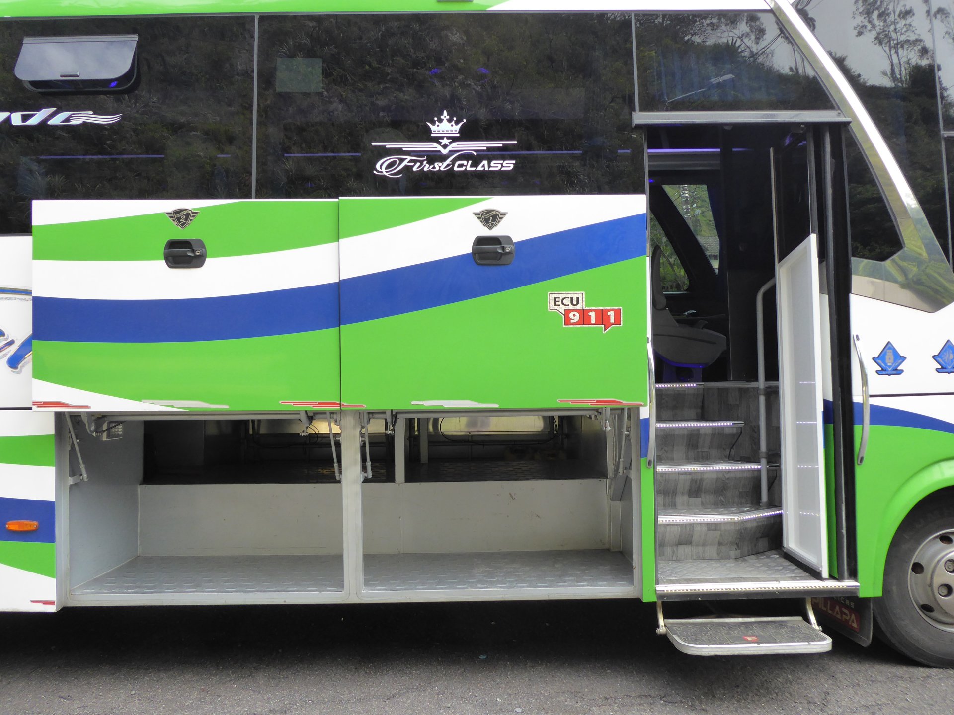 Bus Turistico Capacidad 30 pasajeros