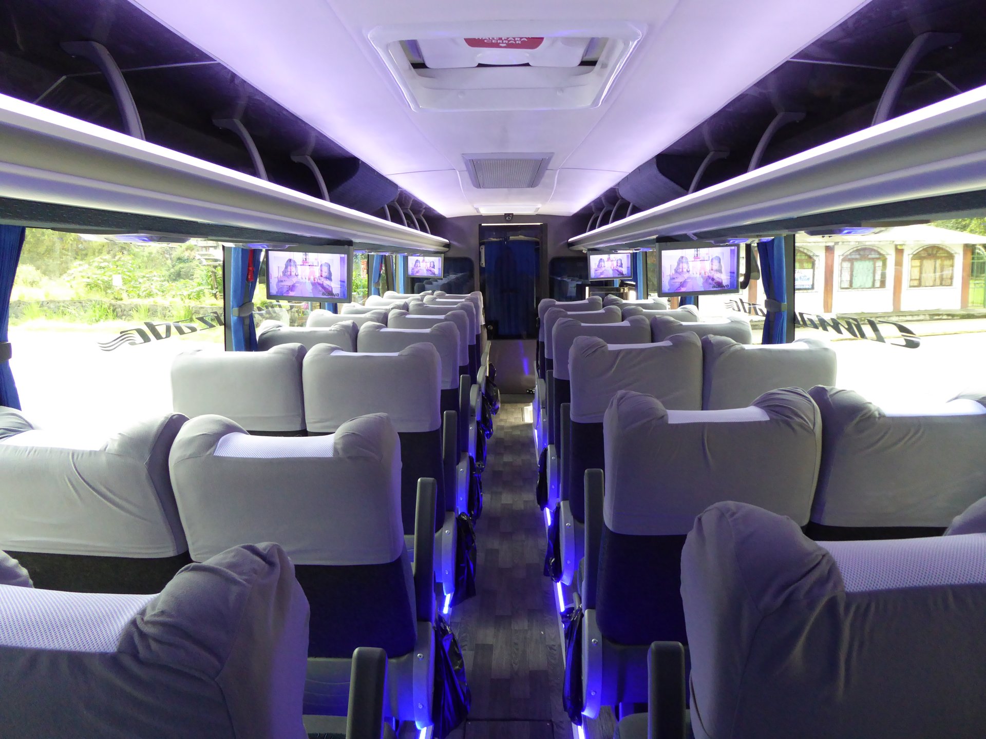 Bus Turistico Capacidad 30 pasajeros