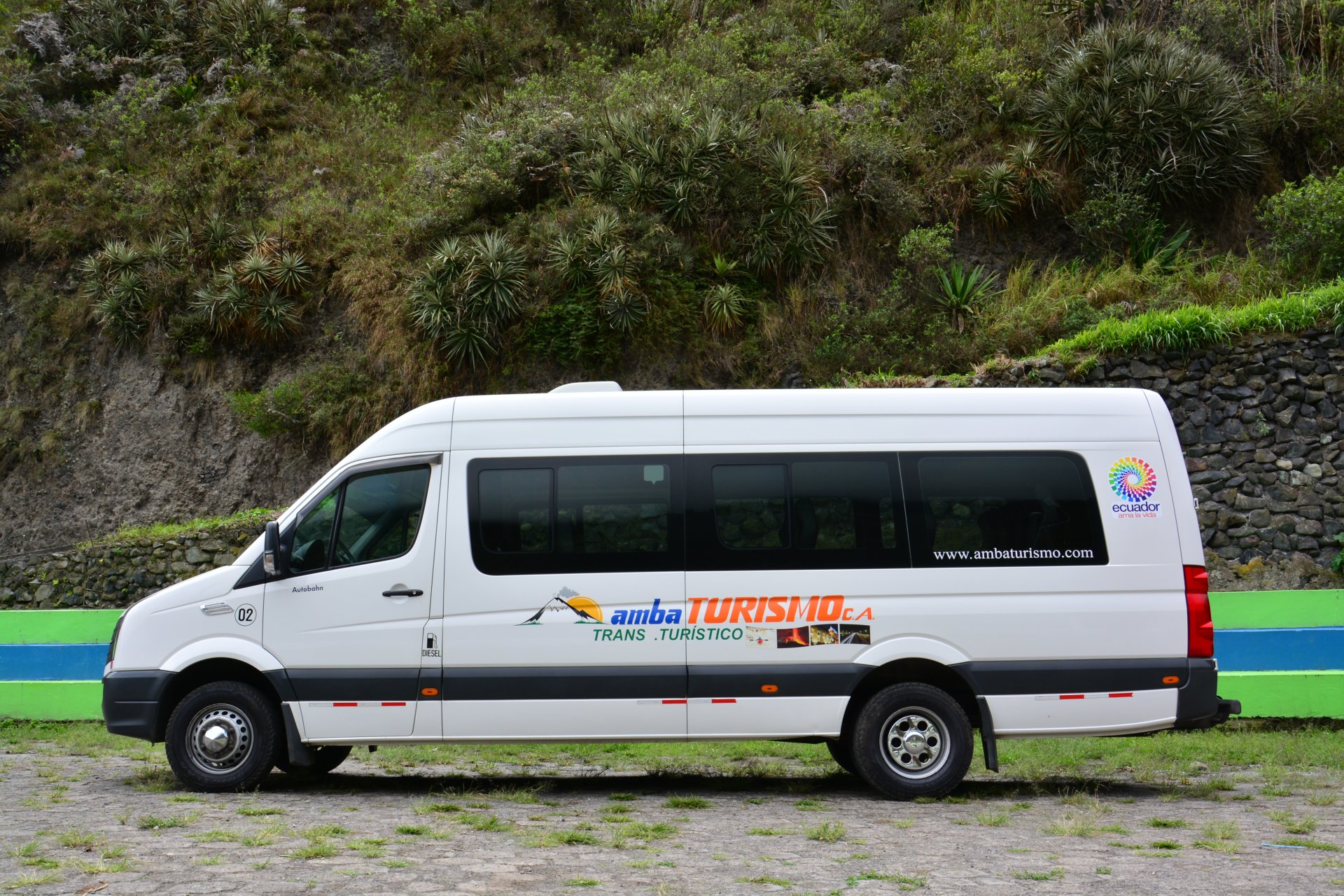 Minibus VolksWagen  Capacidad 18 pasajeros