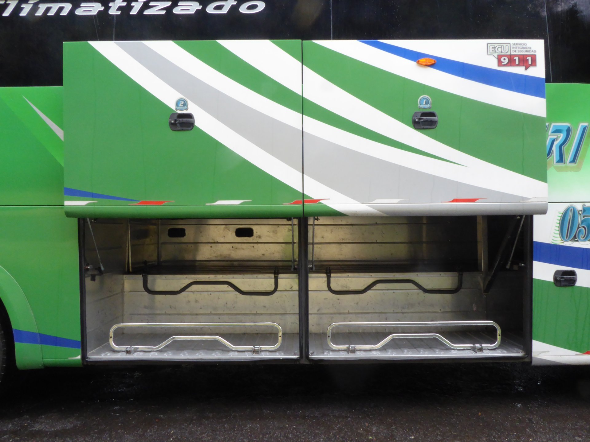 Bus Turistico Capacidad 45 pasajeros